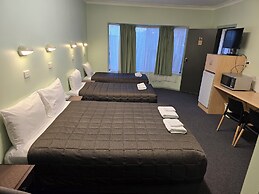 Lake Forbes Motel