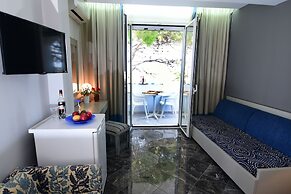 Mantenia Hotel