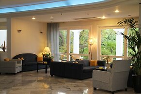 Mantenia Hotel