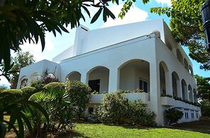 Mantenia Hotel