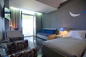 Mantenia Hotel