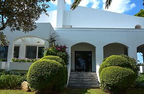 Mantenia Hotel