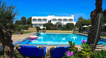 Mantenia Hotel