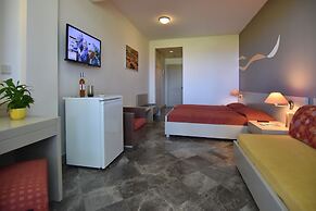 Mantenia Hotel