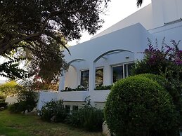 Mantenia Hotel