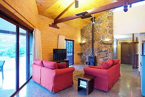Clarendon Forest Retreat