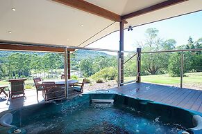 Clarendon Forest Retreat