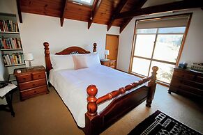Clarendon Forest Retreat