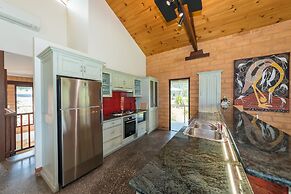 Clarendon Forest Retreat