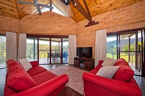 Clarendon Forest Retreat