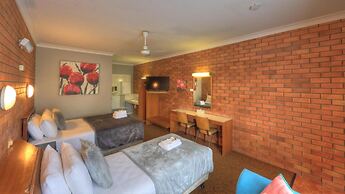 Hilldrop Motor Inn