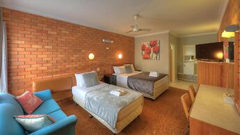Hilldrop Motor Inn