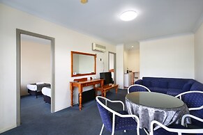 New England Motor Inn