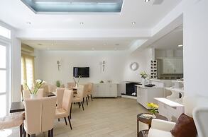 Adriani Hotel