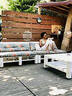 Hush Hostel Lounge