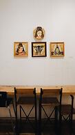 Hush Hostel Lounge