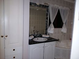 Bay View Guest Apartments