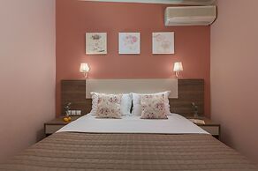Ouzas Luxury Hotel