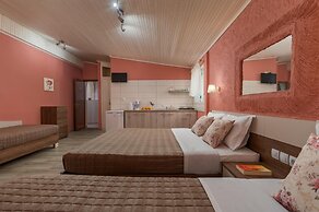Ouzas Luxury Hotel