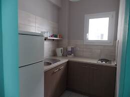 Ouzas Luxury Hotel