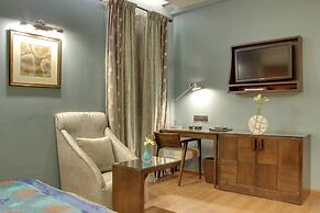 juSTa MG Road Hotel 