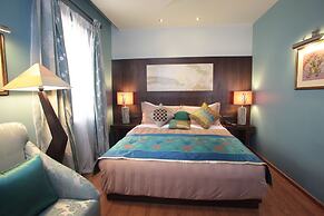 juSTa MG Road Hotel 