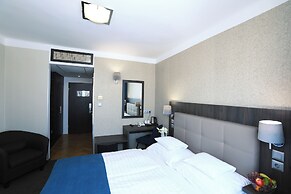 Medos Hotel