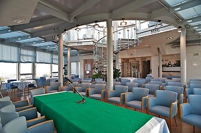 Sam Hotel