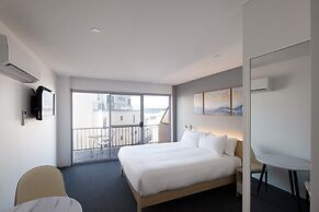 Mollymook Shored Hotel