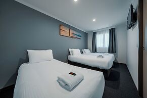 Mollymook Shored Hotel