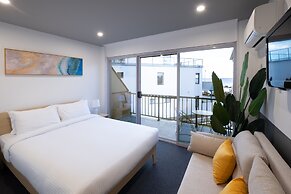 Mollymook Shored Hotel