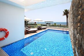 Paradise Cove Beach Villas