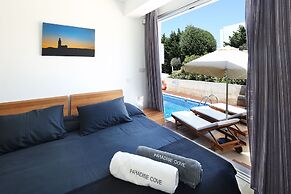 Paradise Cove Beach Villas