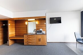 Bayside Hotel