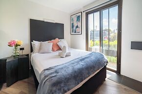 Motel 10