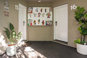 Motel 10