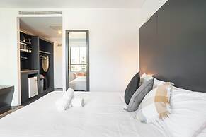 Motel 10