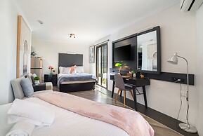 Motel 10