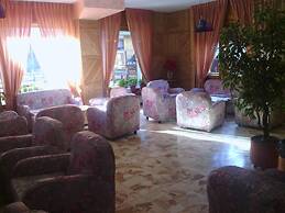 Hotel Holiday Debili