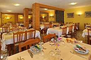 Hotel Holiday Debili