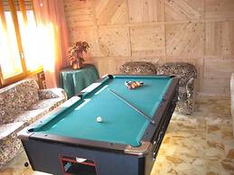 Hotel Holiday Debili