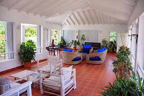 L'Esperance Hotel