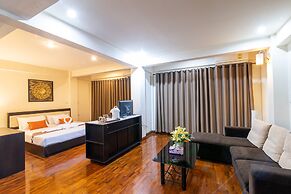 The Palm Garden Hotel