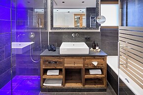 Hotel Tirol