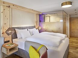 Hotel Tirol