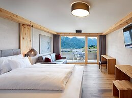 Hotel Tirol