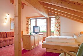 Hotel Tirol