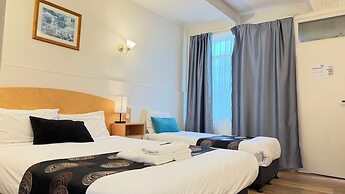 Parkville Motel