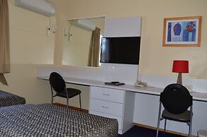 Airport Motel