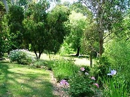 Alpine Riverside Cottages